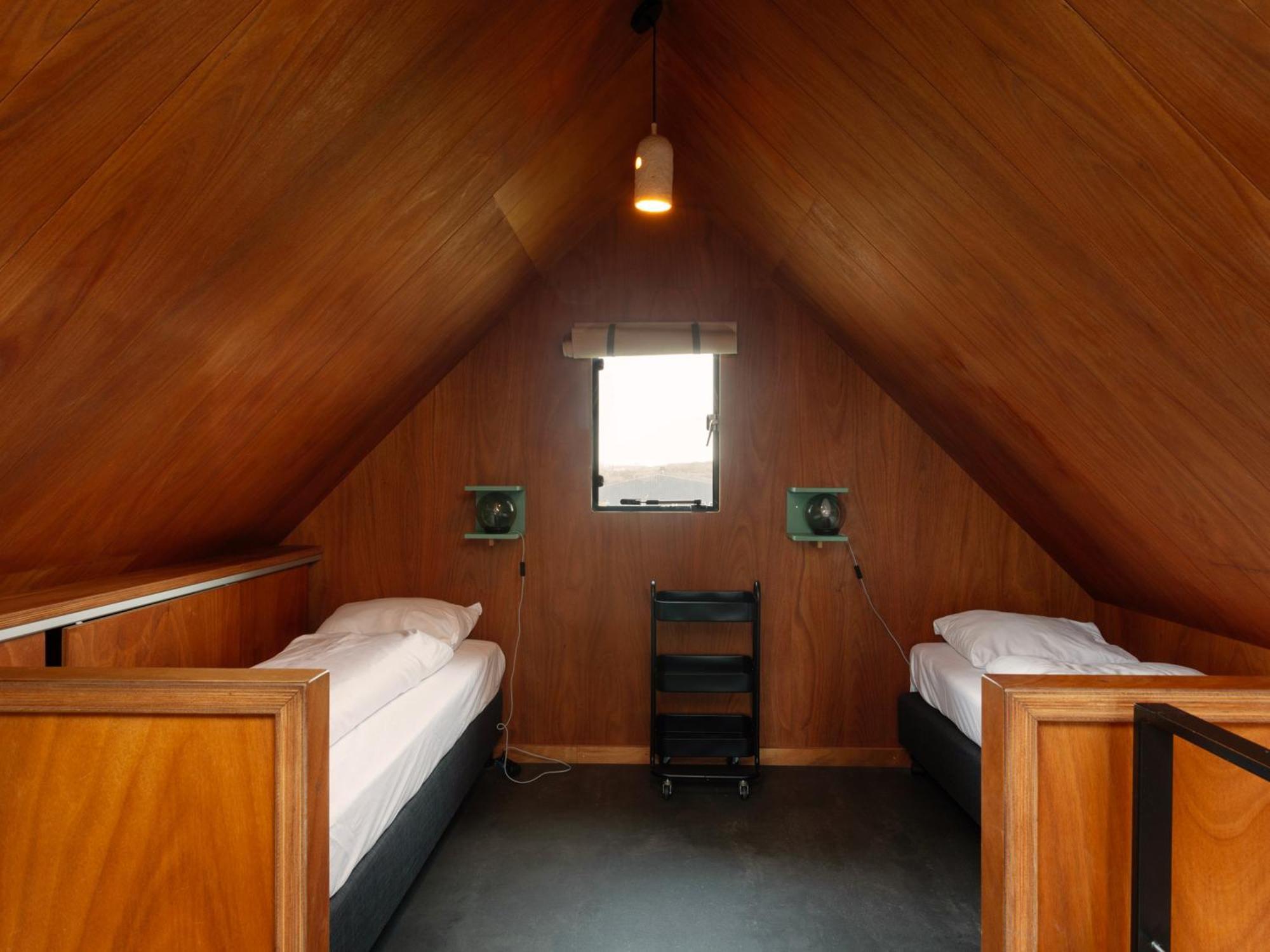Basecamp Tiny House Eco-Resort Ijmuiden ไอย์มัลเดิน ภายนอก รูปภาพ
