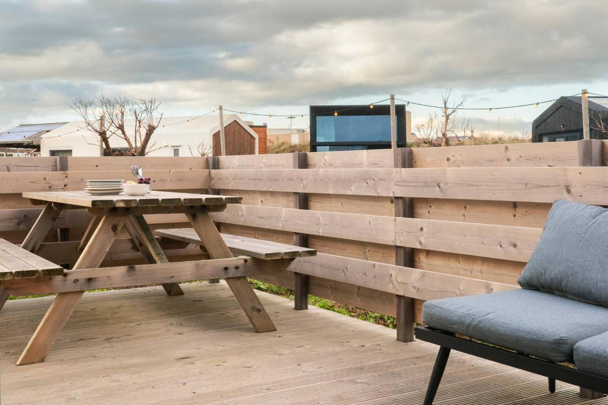 Basecamp Tiny House Eco-Resort Ijmuiden ไอย์มัลเดิน ภายนอก รูปภาพ