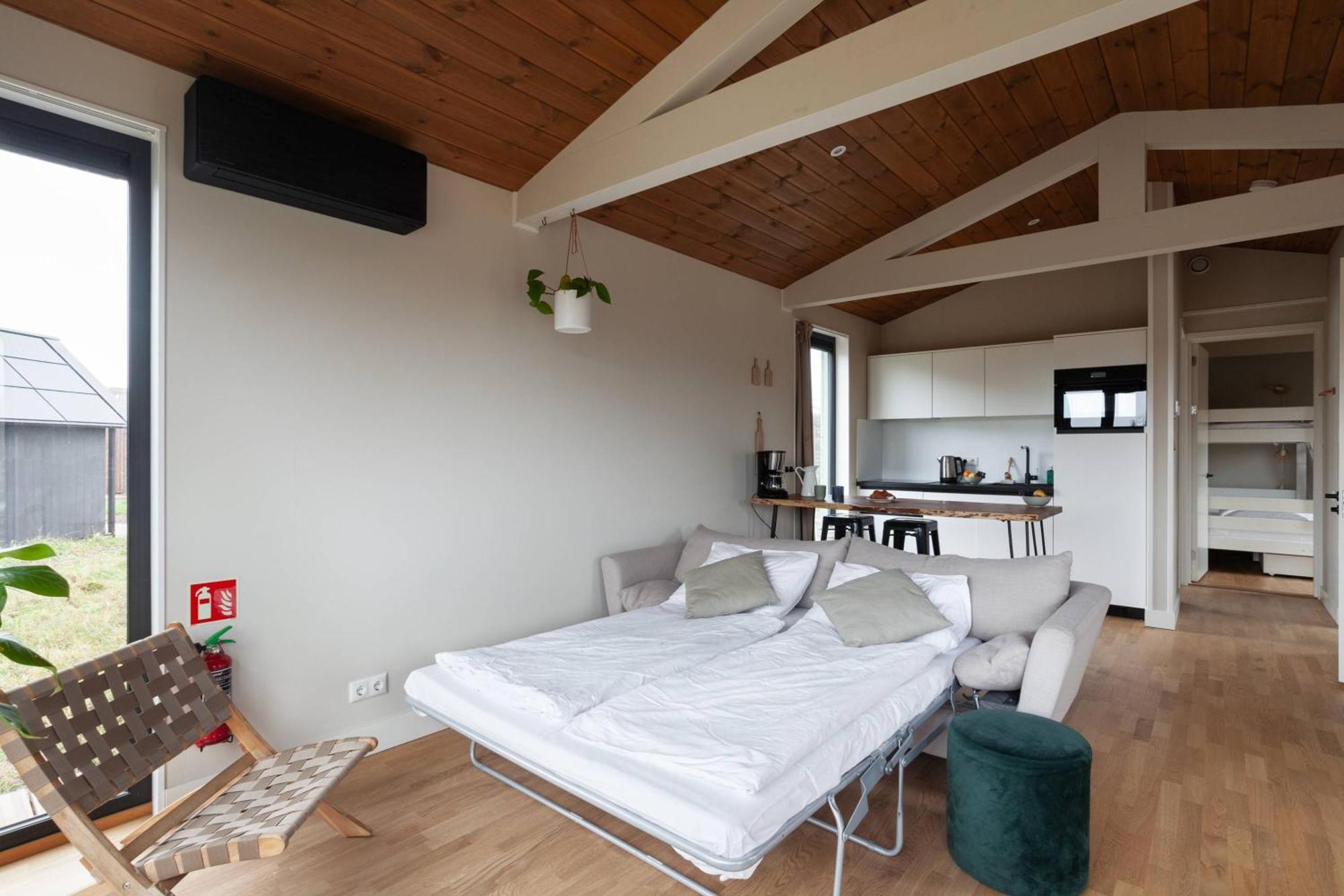 Basecamp Tiny House Eco-Resort Ijmuiden ไอย์มัลเดิน ภายนอก รูปภาพ