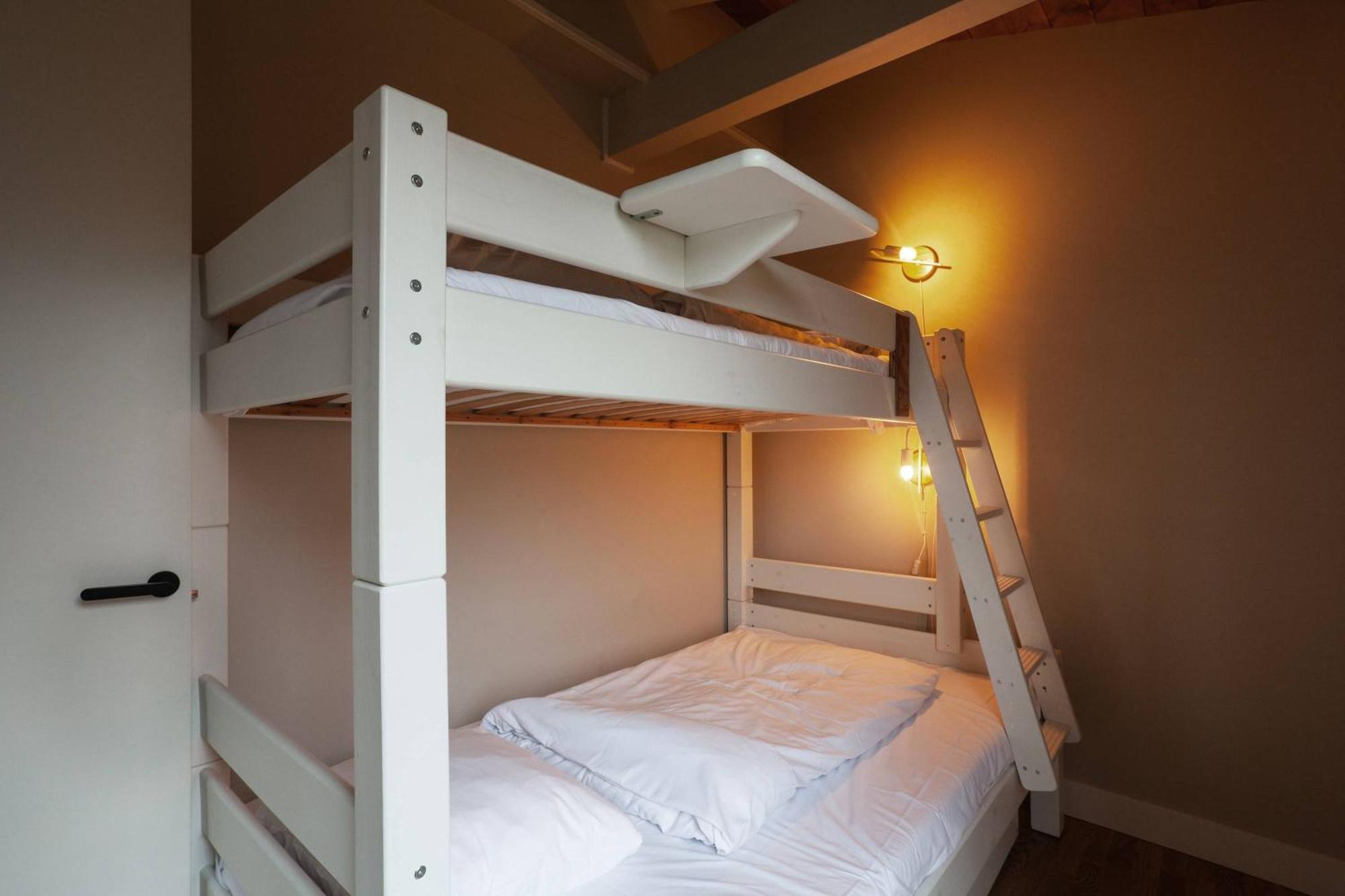 Basecamp Tiny House Eco-Resort Ijmuiden ไอย์มัลเดิน ภายนอก รูปภาพ