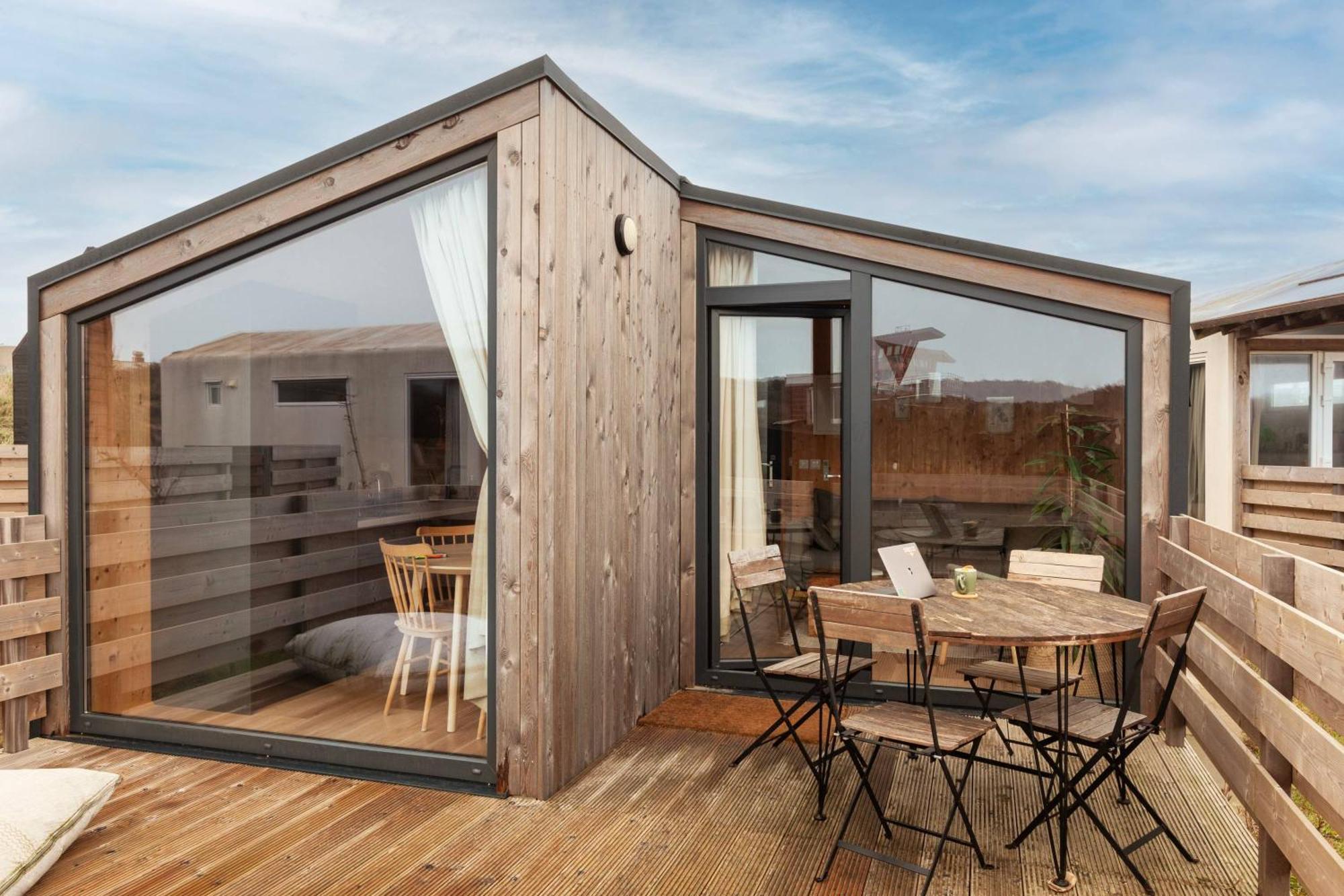 Basecamp Tiny House Eco-Resort Ijmuiden ไอย์มัลเดิน ภายนอก รูปภาพ