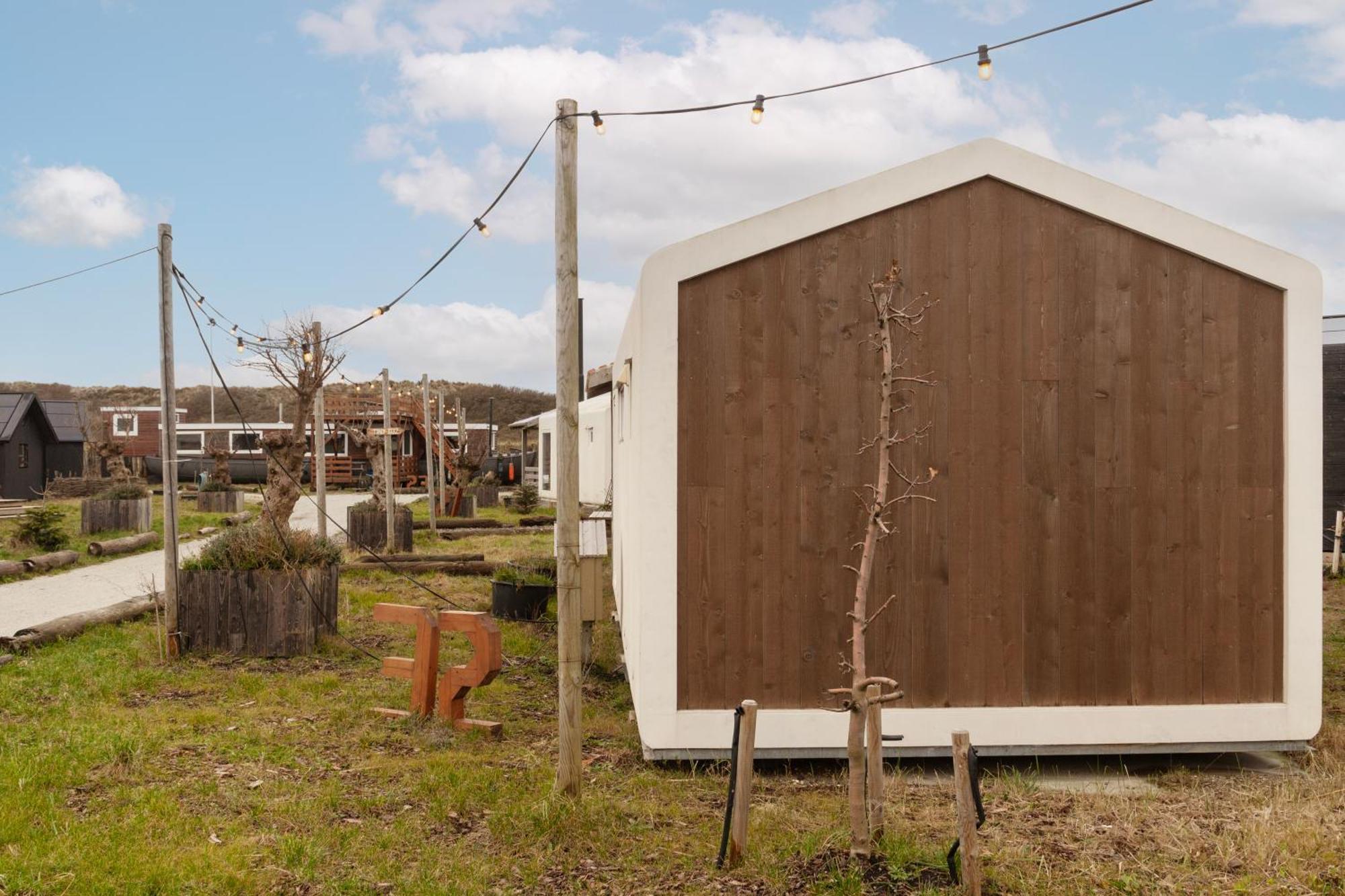 Basecamp Tiny House Eco-Resort Ijmuiden ไอย์มัลเดิน ภายนอก รูปภาพ
