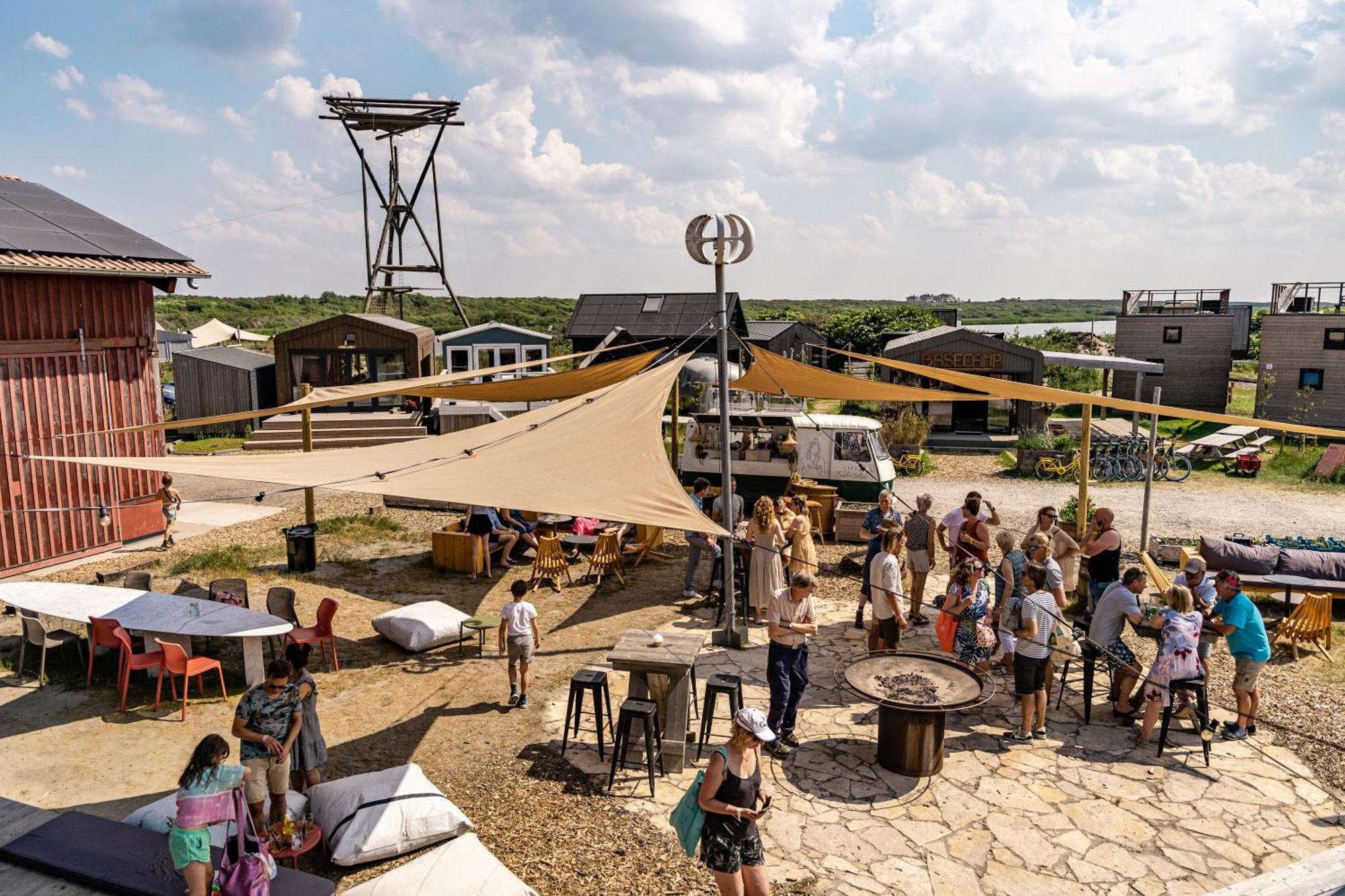 Basecamp Tiny House Eco-Resort Ijmuiden ไอย์มัลเดิน ภายนอก รูปภาพ